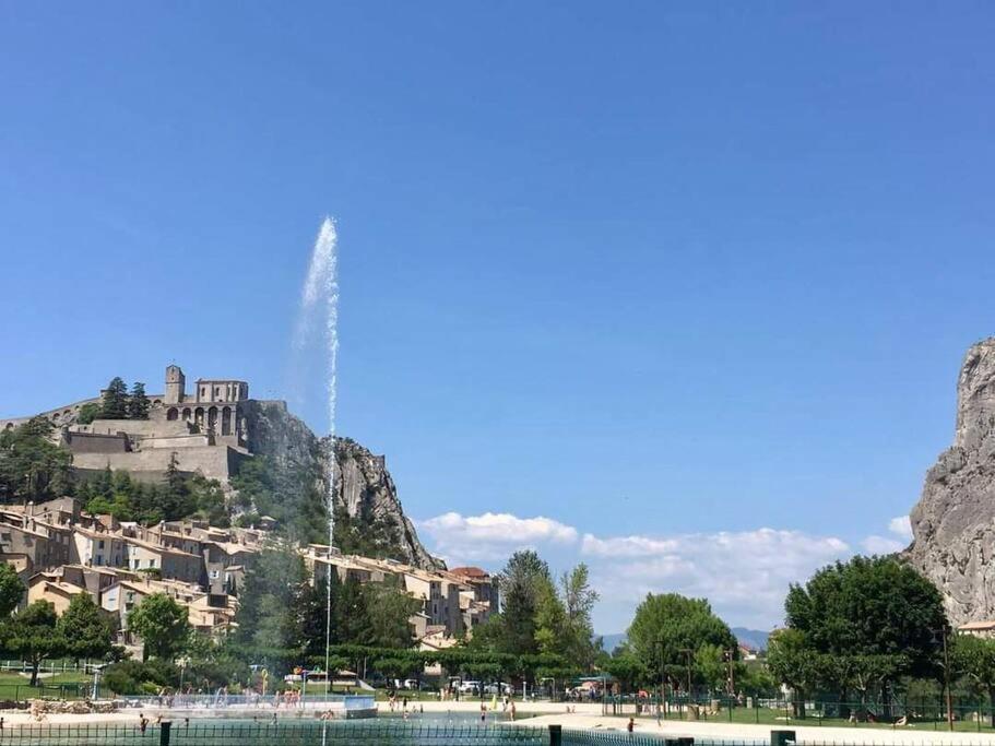 Gite De Charme Le Val Mellis Classe 3 Etoiles Dans La Douceur Provencale Vaumeilh Екстериор снимка
